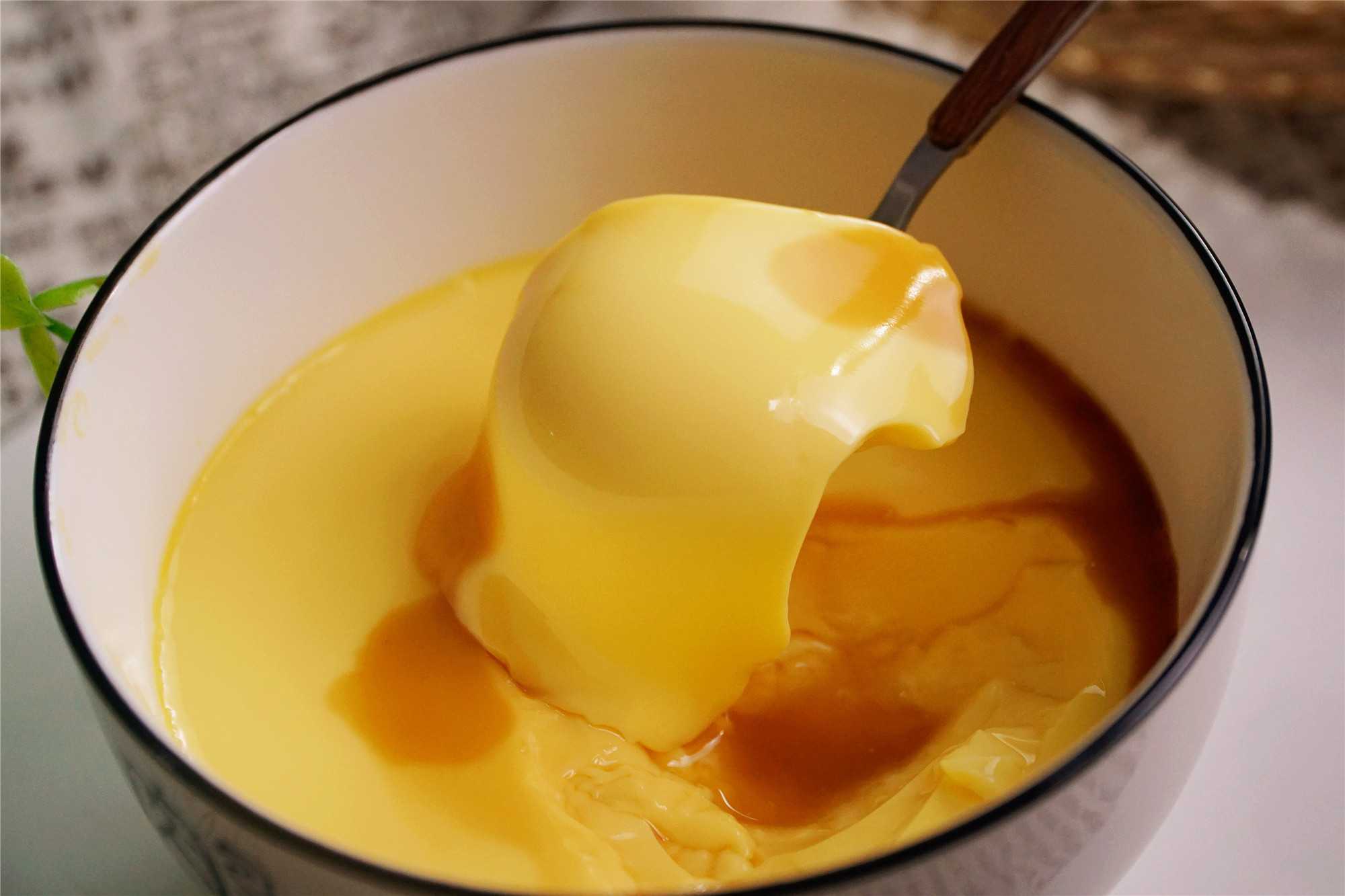 食品工業(yè)新寵：無氣泡雞蛋羹灌裝機(jī)，效率與品質(zhì)的雙重保障！