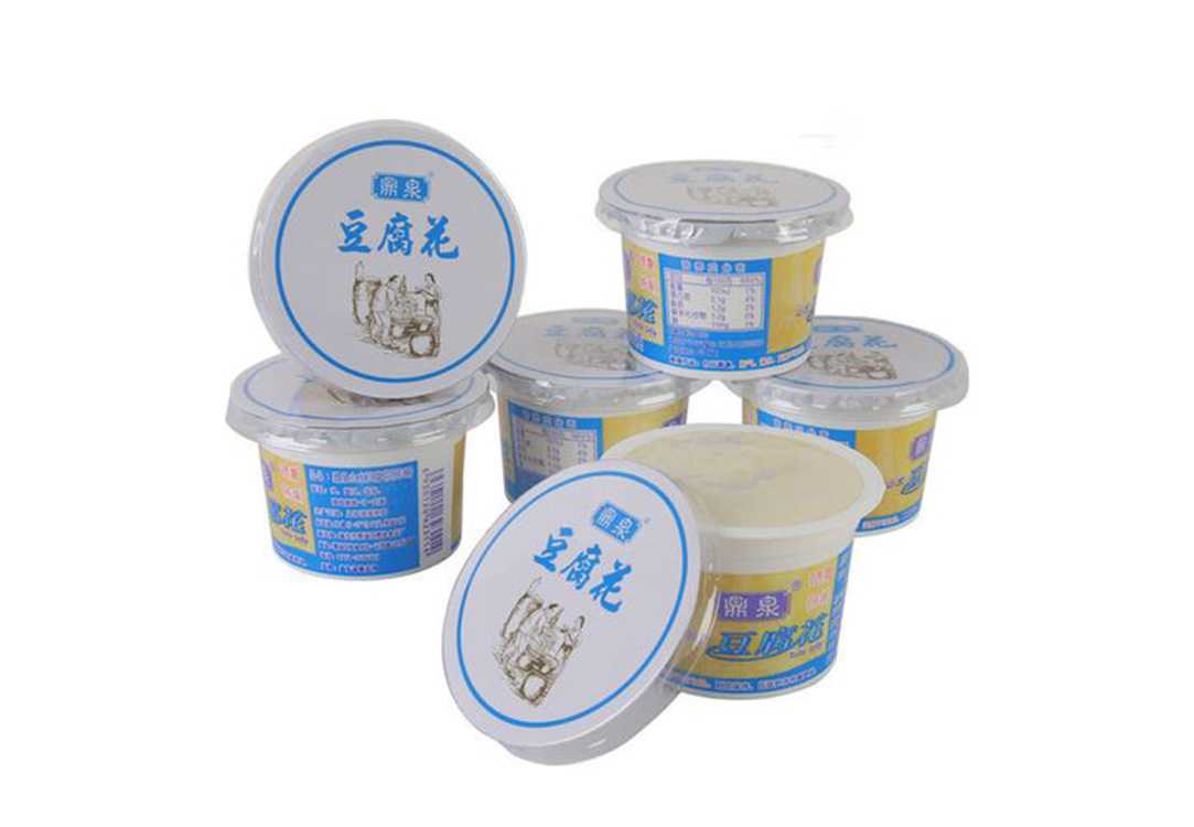 杯裝豆腐花——全自動(dòng)包裝設(shè)備賦能傳統(tǒng)美食現(xiàn)代化生產(chǎn)