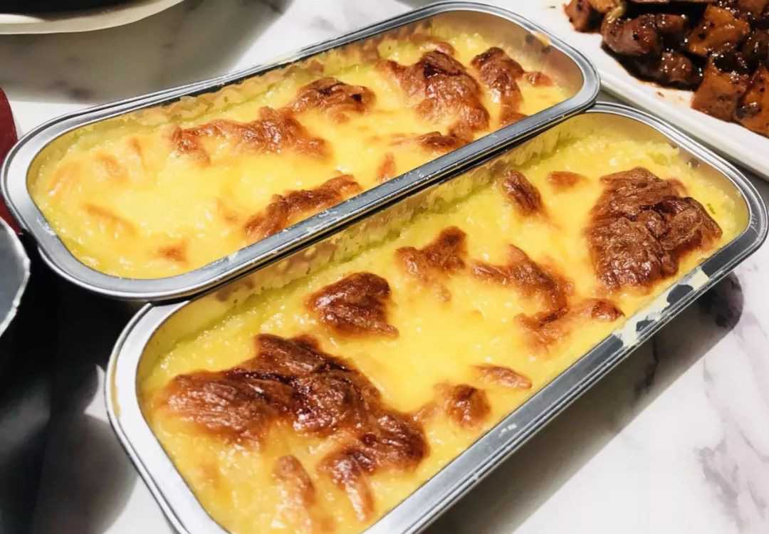 拒絕手工焦慮，呂工機(jī)械助您搶占“芝士焗榴蓮”千億藍(lán)海市場(chǎng)